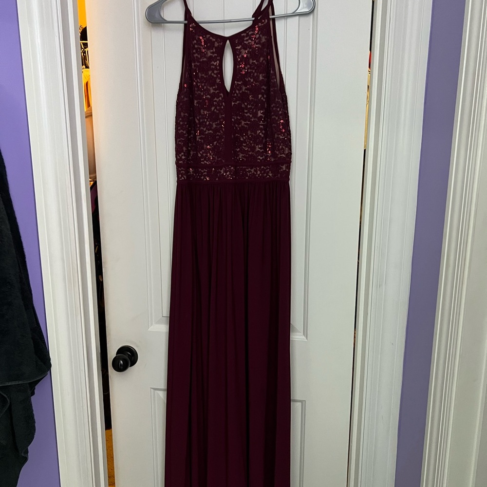 Maroon Size 12 David’s Bridal bridesmaid gown. Worn once